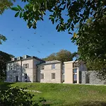 Elegant 2 Bed Retreat In Ford Park - Pass The Keys *