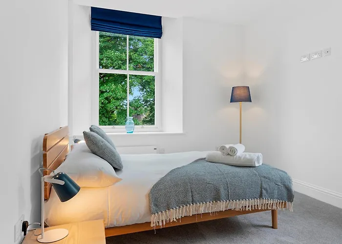 Apartment Elegant 2 Bed Retreat In Ford Park - Pass The Keys Ulverston