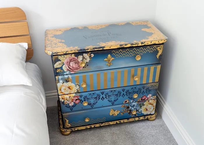 Elegant 2 Bed Retreat In Ford Park - Pass The Keys Ulverston